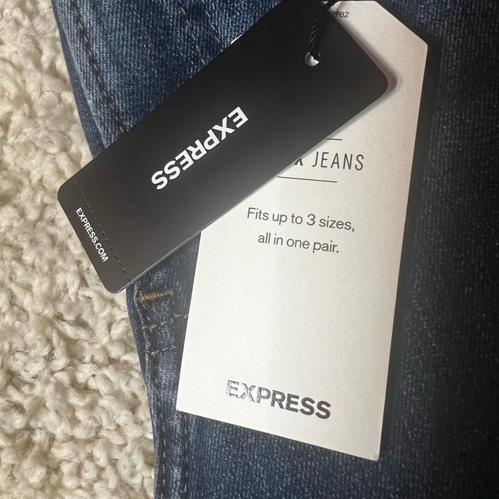 WOMENS EXPRESS MID RISE ULTRA HYPER STRETCH SZ 12/14/16 JEANS LG/SHORT NWT - Picture 2 of 14